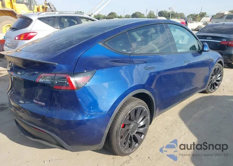 2022 Tesla Model Y Performance Dual Motor All-Wheel Drive from USA, damaged, VIN 7SAYGDEF1NF466292